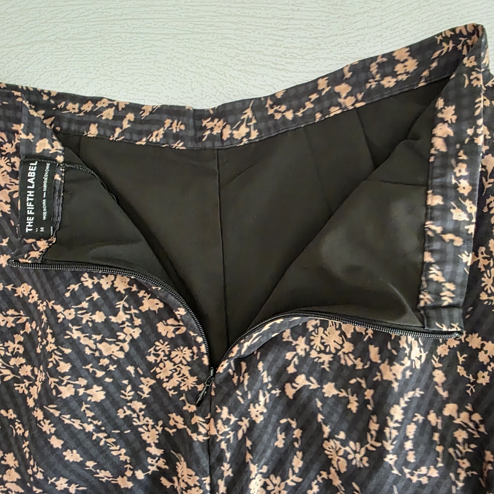 THE FIFTH‎ LABEL Flowy Printed Shorts Black & Blush Boho Style M - Picture 5 of 10
